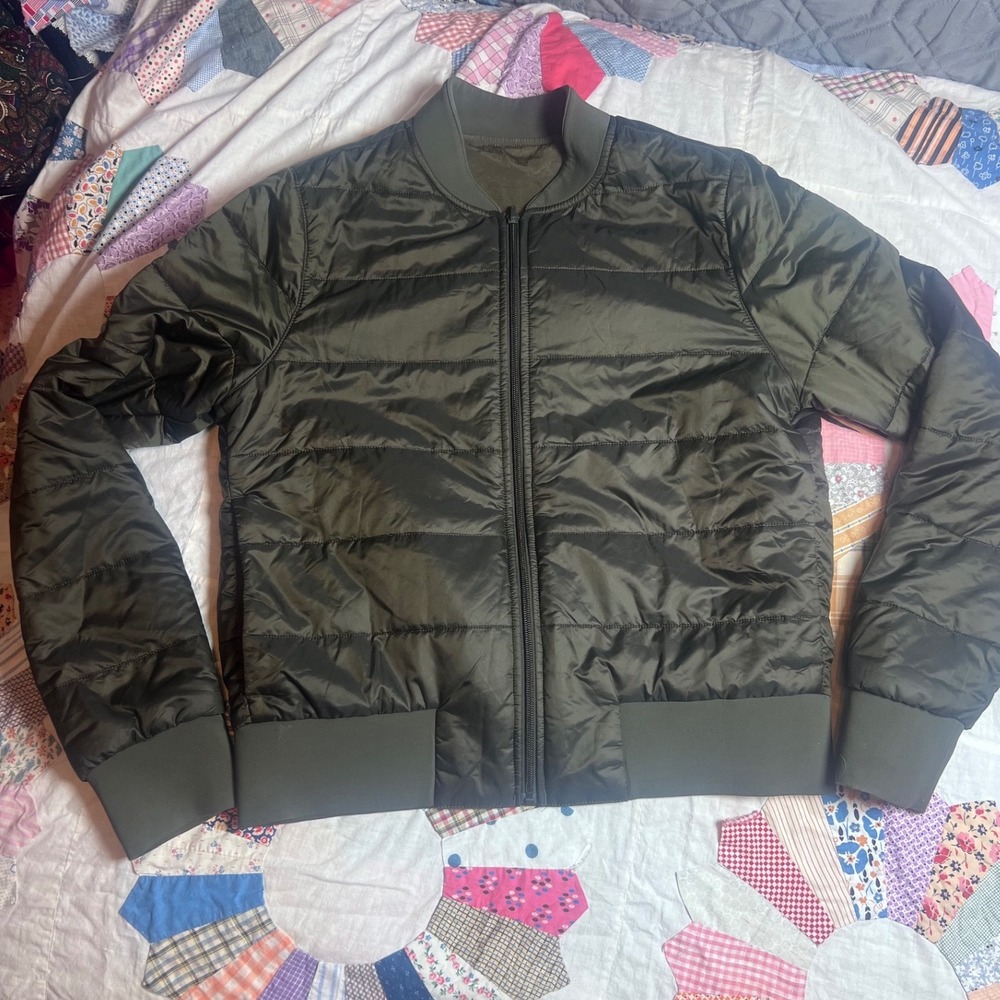 Lululemon Non-Stop Bomber Jacket Dark Olive Reversible Quilted Size 8 W4BDGS